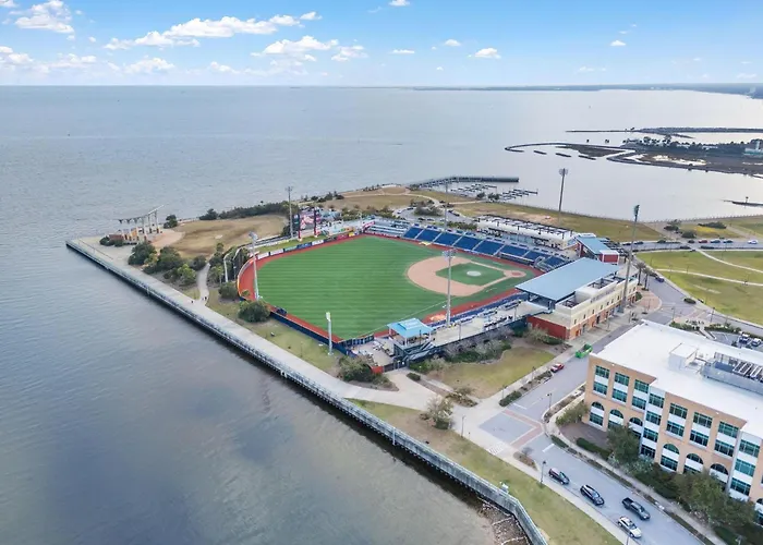 Colony West 1c * Pensacola